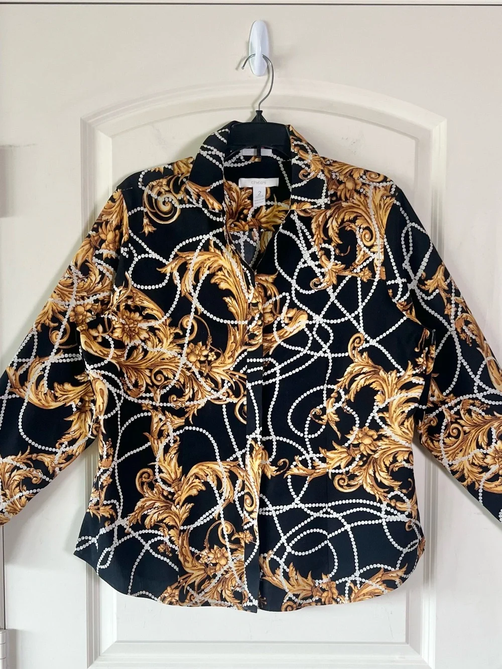 Chico's No-Iron Baroque Blouse Size 2 Black Gold Pearl Chain Print Cotton Shirt - Picture 10 of 10